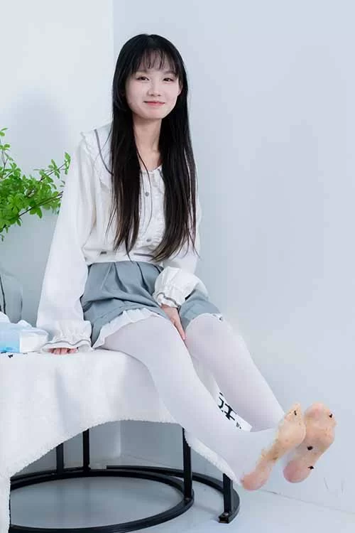 美腿/足控 袜啵啵-甜甜圈-高跟凉鞋、厚白丝裸足[150P-1V-1.8G百度网盘]【150p1v+1.8G】