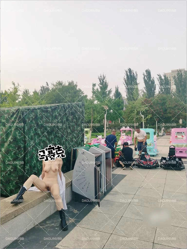 福利姬 吃鸡的小狐狸 – 巨乳福利姬人前露出福利订阅【324P20V+1.25G】