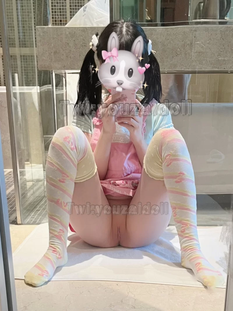 合法萝莉 超嫩清纯小母狗『海苔萝莉(youzaidoll) 』[388门槛]Cos死库水自慰【2v+580m】