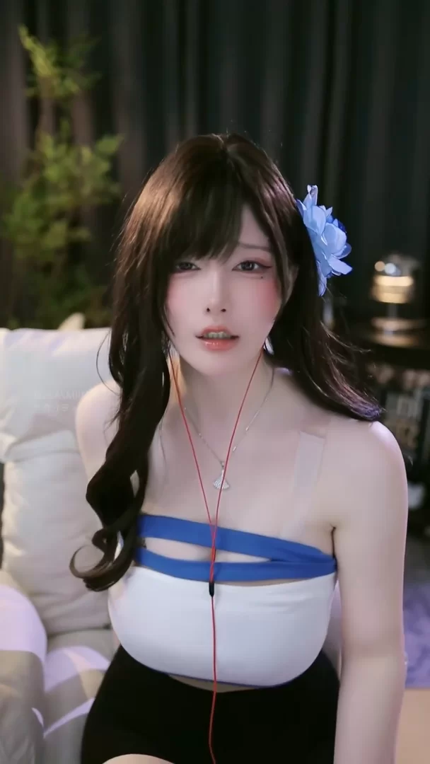 ASMR 雨教皇 网吧避雨【1v+248m】