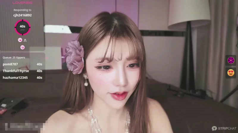 美女御姐 [kiki-2025开票]双通秀 含住口球疯狂抽插 高潮不停抽搐【1V+1.15G】