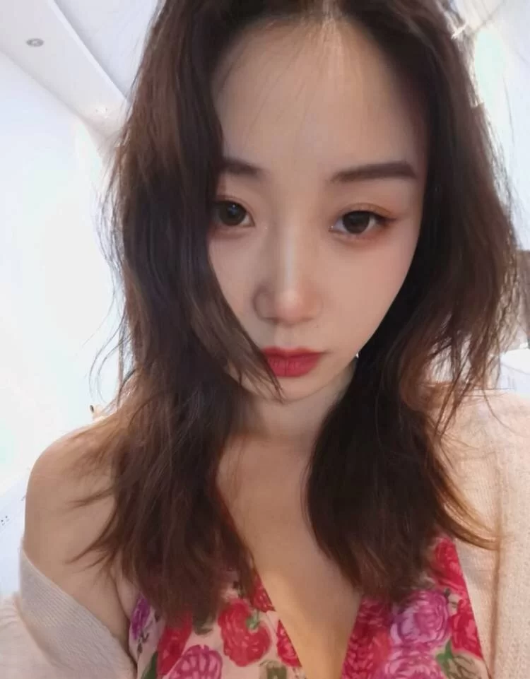 美女御姐 超极品泄密系列之极品美女白帆等67位极品美女图影【320V/524P+3.7G】