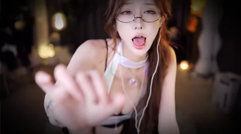 ASMR 张爱玲_粉丝祭_机械女仆的特殊爱抚模式【1v+867m】