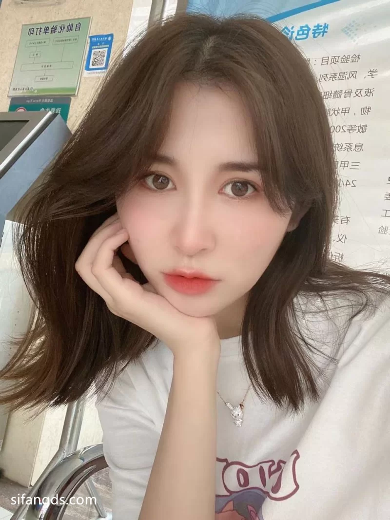 合集 来看看女神不为人知的朋友圈！真实的高颜值泄密合集412人【1453V+4167P+19G】