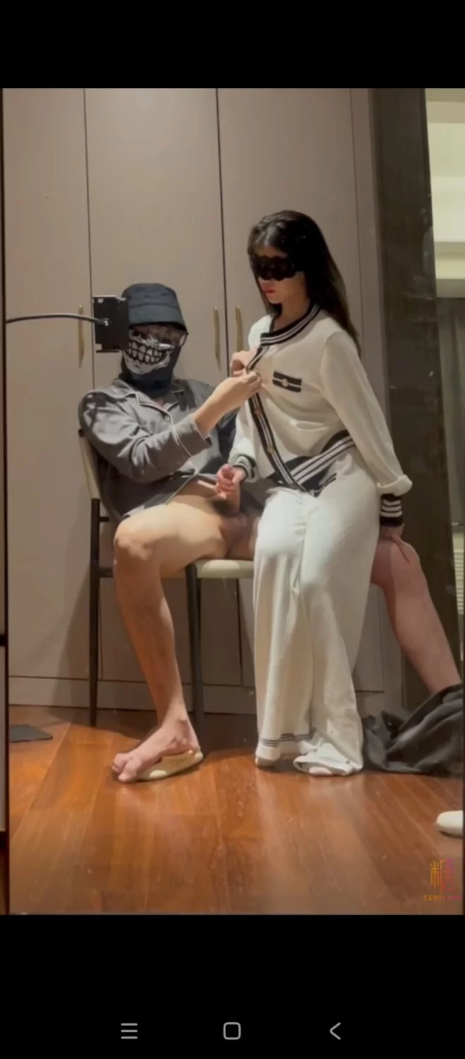 有剧情的 对镜激情性爱 越羞耻越征服女人 超爽索取快感 公狗腰狂肏爆射【1v+288m】