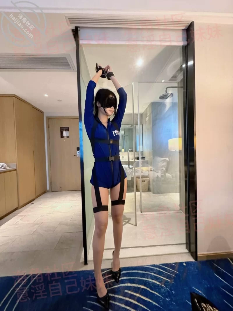 乱伦 海角大神[意淫自己妹妹]与亲生妹妹的禁忌之恋  背着父母刺激偷情 肆意狂操【NPNV+23G】