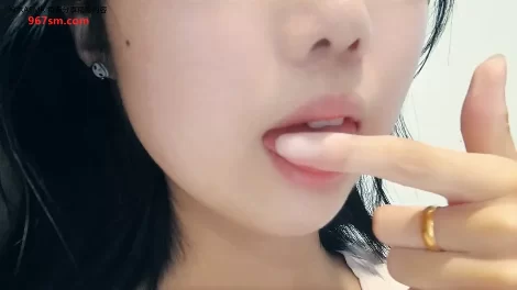 ASMR ASMR  酥小熹  R_E_STUDIO 舔手【1v+109m】