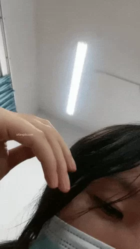 自拍 真实研究生，[贫穷的女学生]塞跳蛋，把自己玩喷水了，三点全露【9V+2.9G】