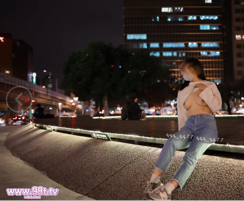 美女御姐 极品超大奶御姐qqq_qq77-各种超热闹人多的地方和闺蜜露出【44v+405p+2.31g】