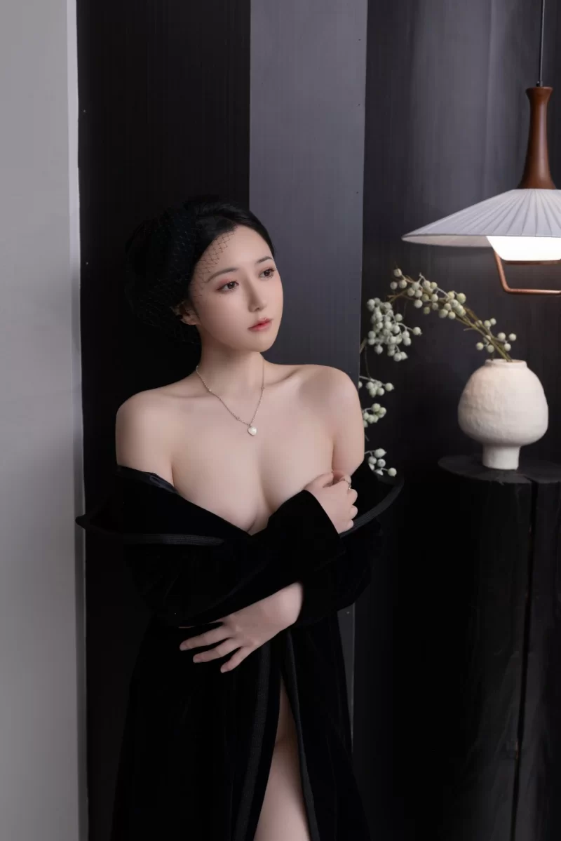 福利姬 鱼子酱Fish NO.210 内购无水印 未亡人【120P+565M】
