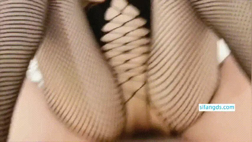 美女御姐 单位领导酒店潜规则新来的美女同事❤️各种姿势露脸爆【1v+996M】