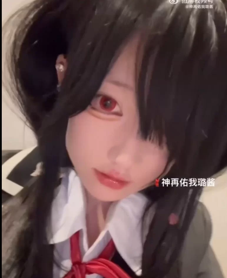 自拍 超级无敌反差表cos超级骚颜值高的一批【1v+200mb】