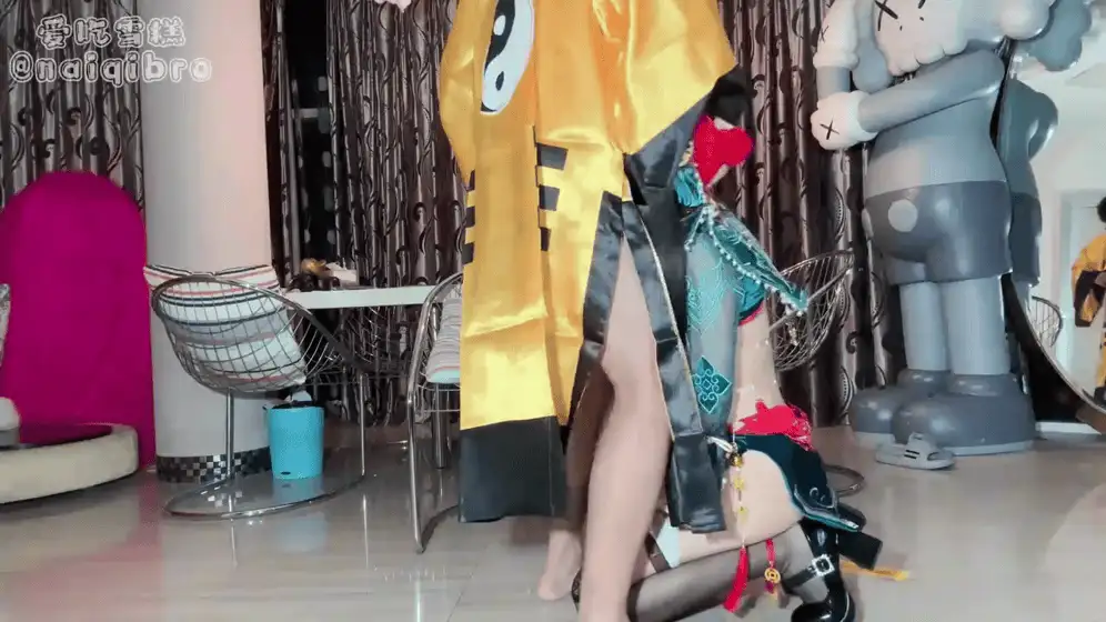 自拍 爱吃雪糕[深喉口爆]重生之化身女僵尸 被大力道士羞辱【1+513M】