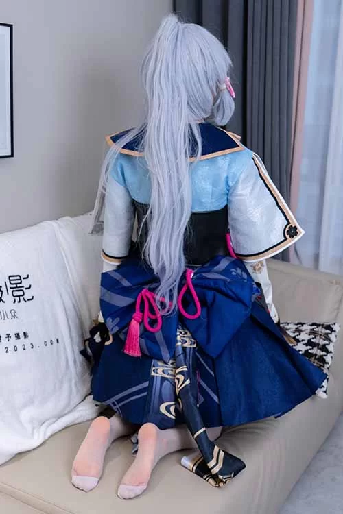 美腿/足控 甜予摄影-澜澜-cos服人字拖白丝、挠脚心剧情【134p1v+1.8g】