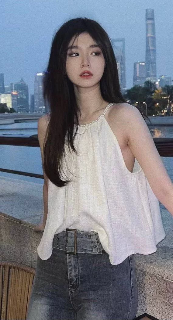 女大学生 高颜值女大学生极品反差婊一个人在出租屋发骚后入内射【V：10，P：85+63MB】