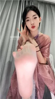 美腿/足控 玩物[第一视角][千千]破洞丝袜裸足炸 250710【2v+171m】