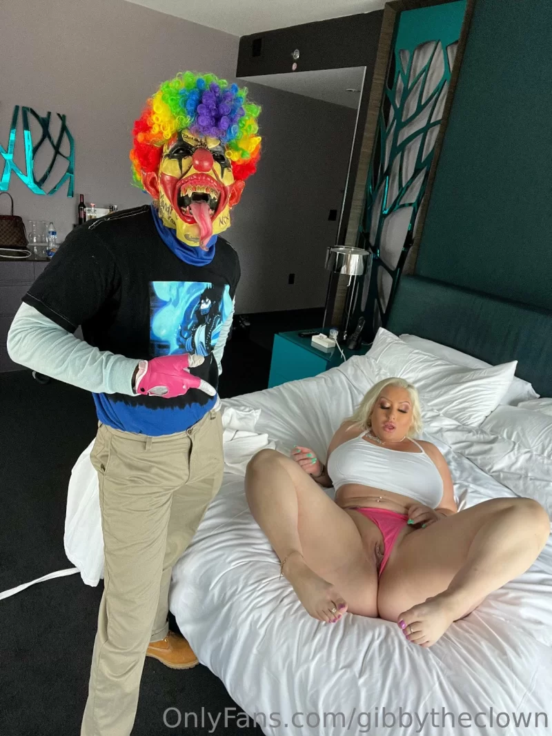 各种玩法 [合集]GibbyTheClown：成人片场的疯批小丑，肥女的天堂使者【502V，1187P+55G】