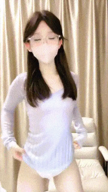 美女御姐 出道即巅峰，新人校花下海，高冷眼镜反差婊[蓝川诗诗【2+3658MB】