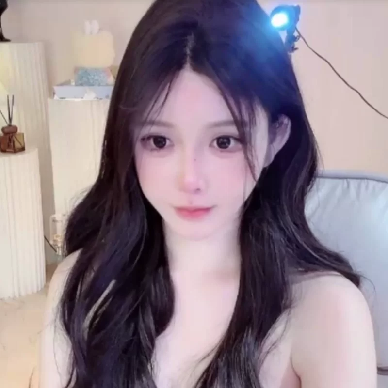 自拍 娃娃脸超级漂亮的长腿美腿萝莉[Deep]172CM高挑身材，白丝袜 高跟鞋 又又又喷水啦【1+720m】