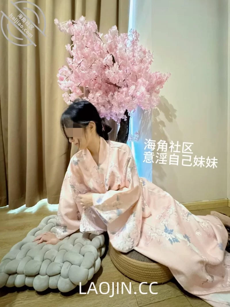 乱伦 海角大神[意淫自己妹妹]与亲生妹妹的禁忌之恋  背着父母刺激偷情 肆意狂操【NPNV+23G】