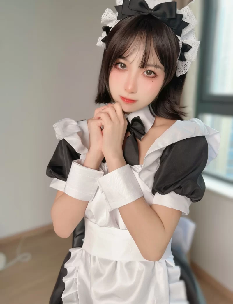 自拍 布丁大法 - 女仆奶糖派 [149P7V-2.63GB]【149P7V+2.63GB】
