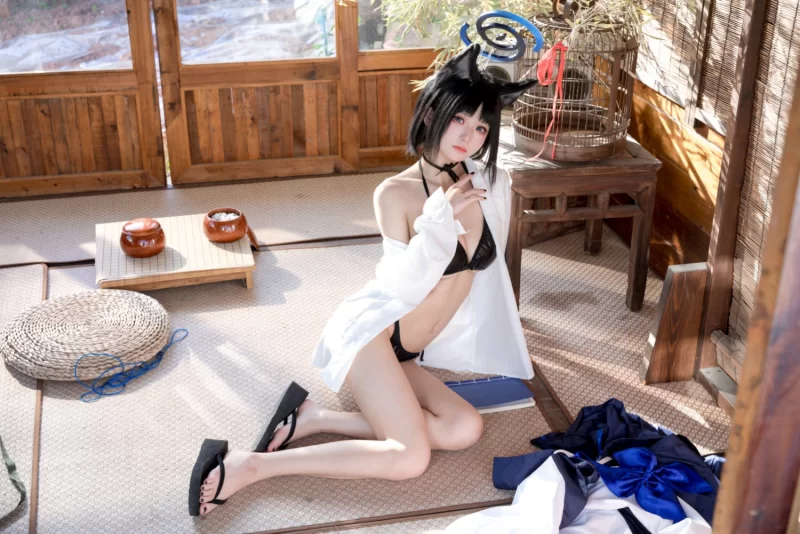 国产coser 九柒喵 NO.022 桔梗衬衫【10P+88M】