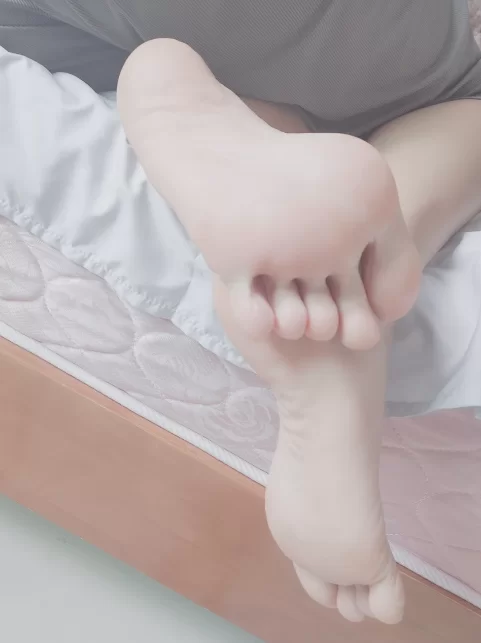 美腿/足控 露露学妹秀足福利小合集❤️【多v+557mb】