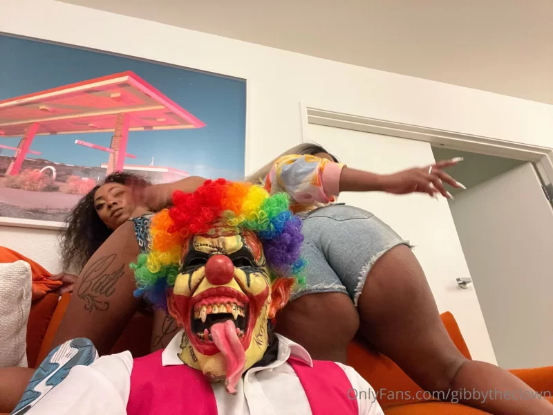 各种玩法 [合集]GibbyTheClown：成人片场的疯批小丑，肥女的天堂使者【502V，1187P+55G】