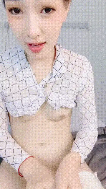 美女御姐 精品姐妹花全程露脸一起大秀直播诱惑狼友，跟狼友互动【2+1467MB】