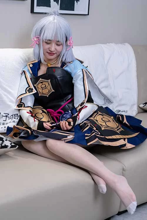 美腿/足控 甜予摄影-澜澜-cos服人字拖白丝、挠脚心剧情【134p1v+1.8g】