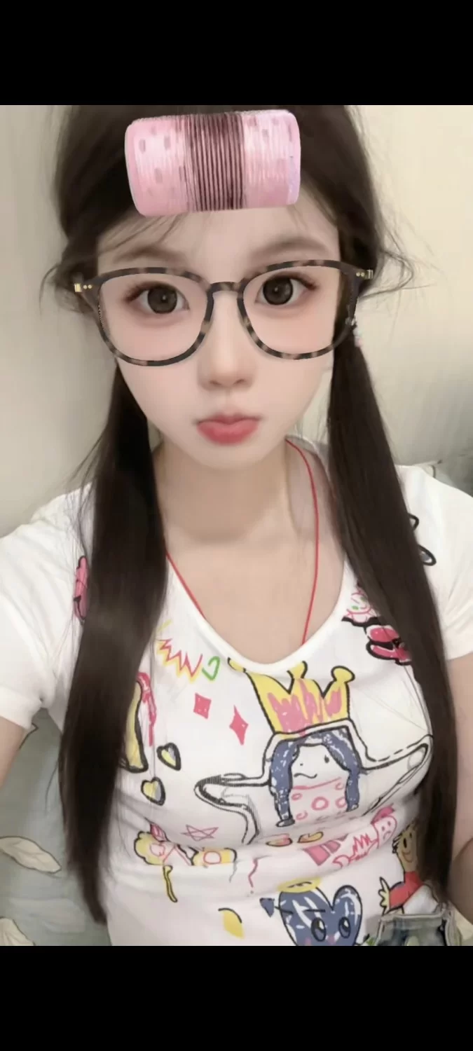 女大学生 无套干哭超敏感18岁嫩妹，不看后湖系列。【2v，10p+30mb】