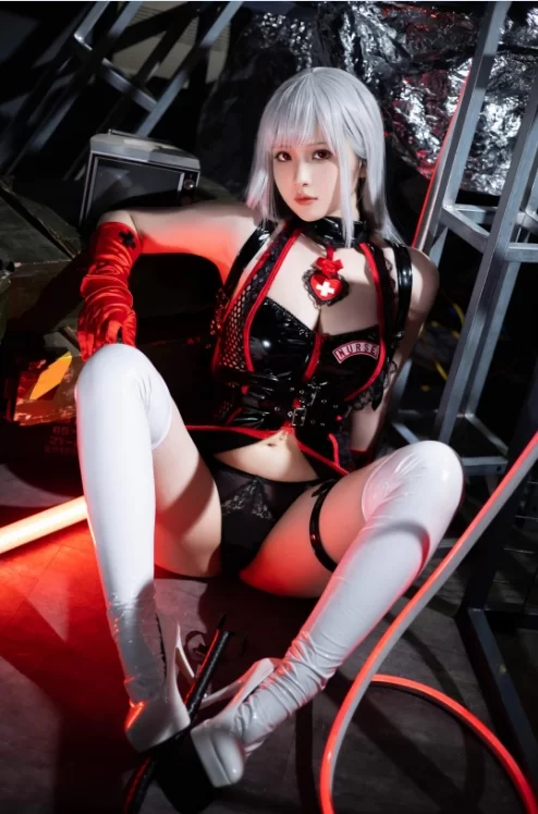 国产coser 屿鱼 - 暗黑护士 21P-27M【21P+27M】