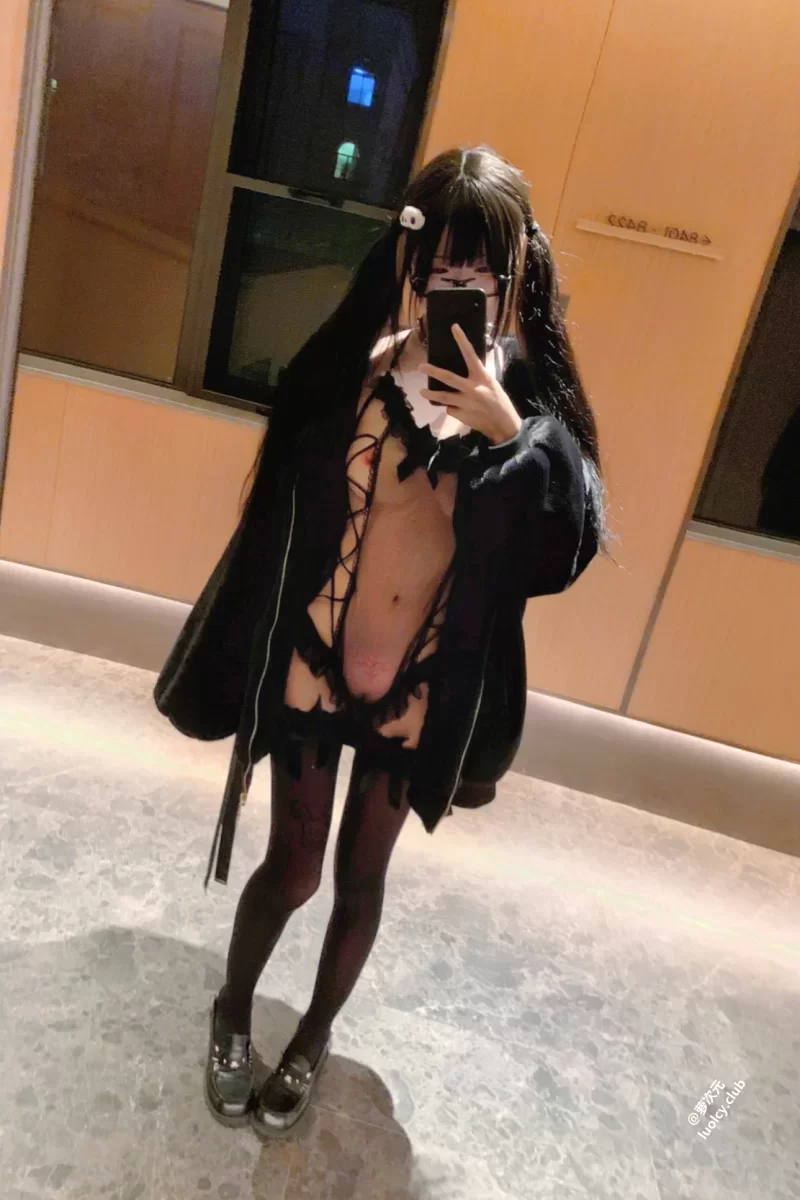 自拍 白虎嫩穴小萝莉付费资源499+门槛合集小兔柔柔小坏狗次元兔【158v+38G】
