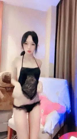 国产主播 粉嫩嫩纯美小学妹~[鬼鬼啊]古风制服 裸舞诱惑，道具自【35v+27G】