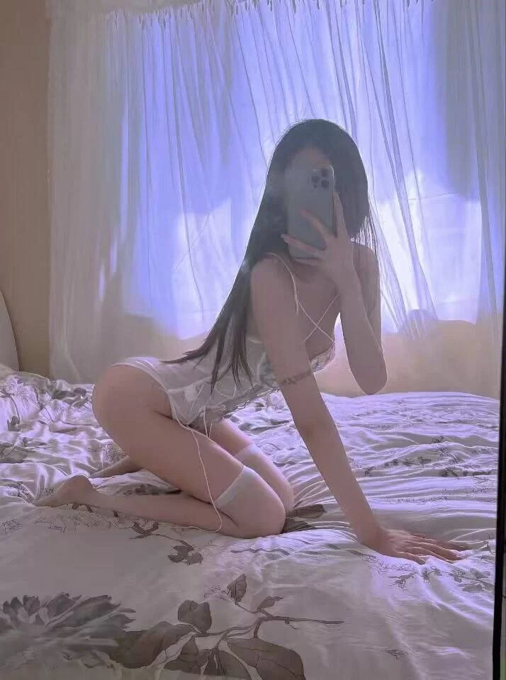 美女御姐 超极品泄密之香港珠海学院陈露等87位极品美女全露脸图影【185V/655P+2.7G】