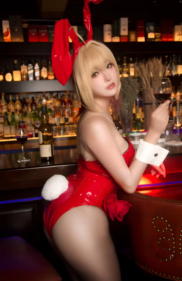 Cosplay 小容仔咕咕咕_FGO 尼禄[32P]【32P+350m】