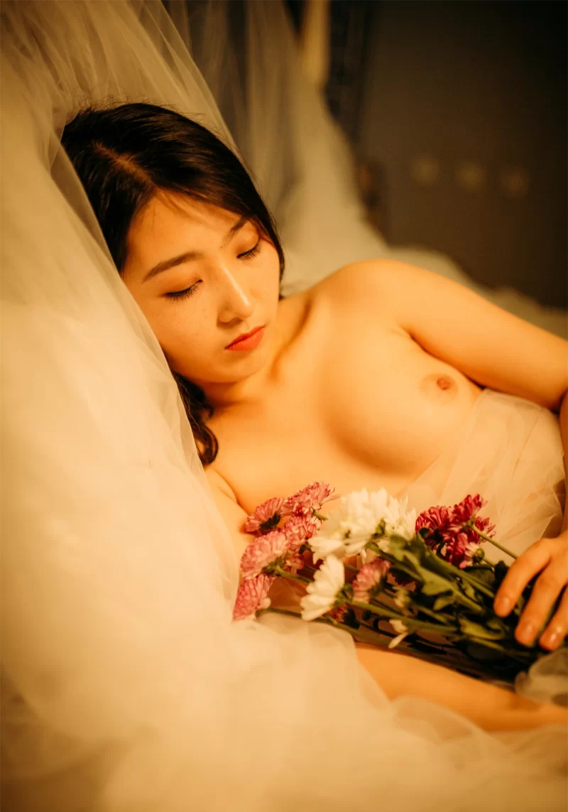 国产模特 [核弹]超给力 素人馆 摄影最新整理10套 大尺度流出【2698P+16.2G】