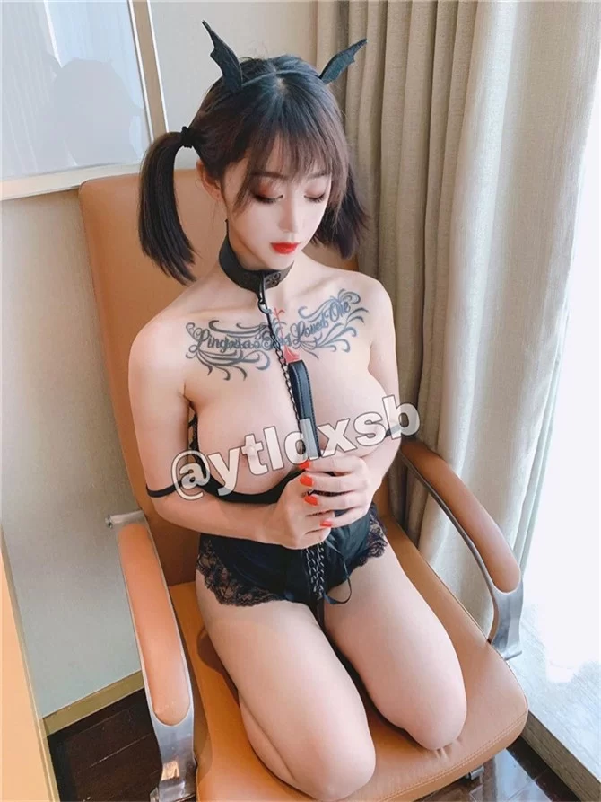 美女御姐 极品微博推特网红女神张贺玉大尺度私拍啪啪视频整合流【1v+610p+789m】