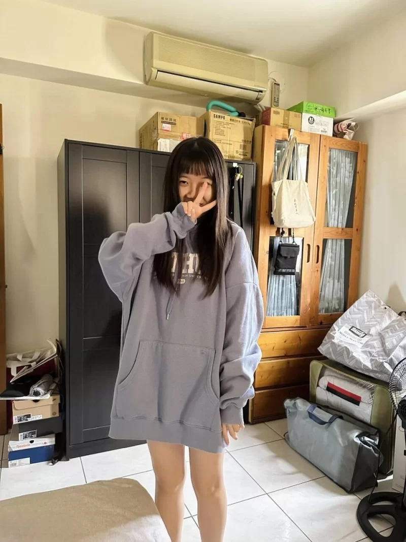 女大学生 [原档泄密]清纯女大被男友调教成母狗【10V10P+635M】