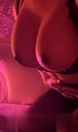 美女御姐 福利姬超大奶美女 ins 微密圈-奈奥米naomi大更新视频福利合集【34v+257p+1.17g】