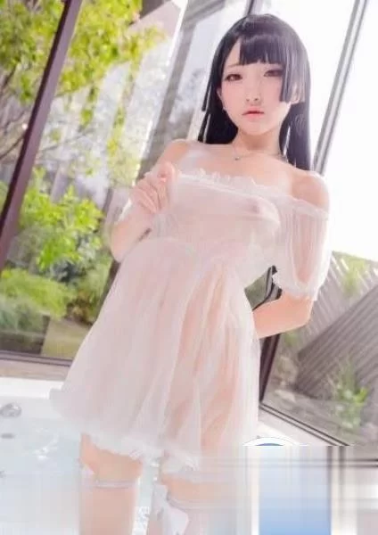 高颜值美女 onlyfans博主Fantasy Factory 小丁 写真大合集【600p+8.4g】
