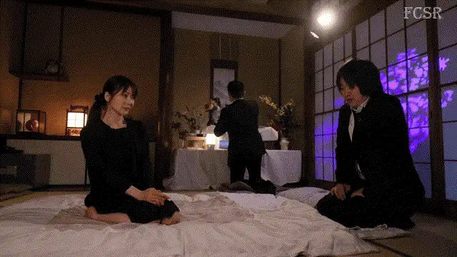 3p/多p [无码破解]DLDSS-421_小沢菜穂_黑丝丧服药诱NTR【1V+8G】