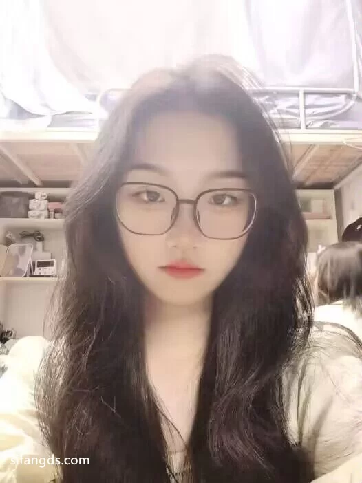 合集 来看看女神不为人知的朋友圈！真实的高颜值泄密合集412人【1453V+4167P+19G】
