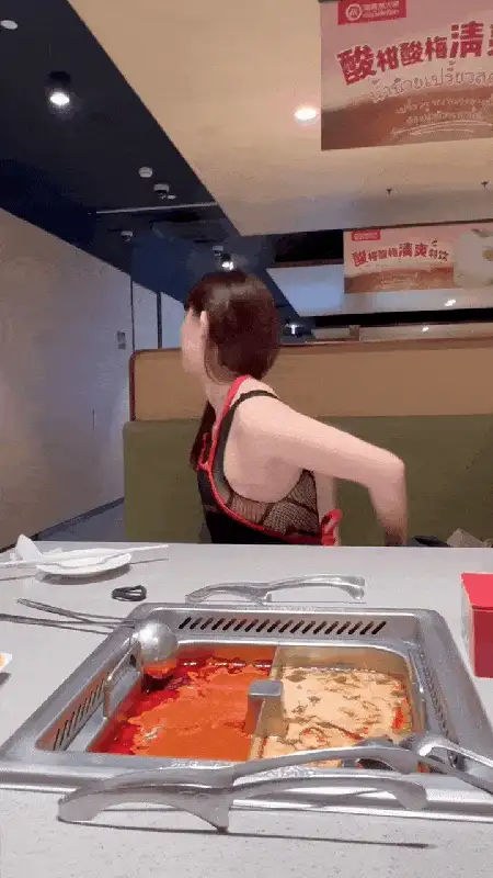 福利姬 就是阿朱啊_烸底捞[9P+1V]【9P+1V+100m】