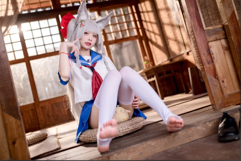 国产coser [COSPLAY] [九柒喵] 朝凪 JK【37p+200m】