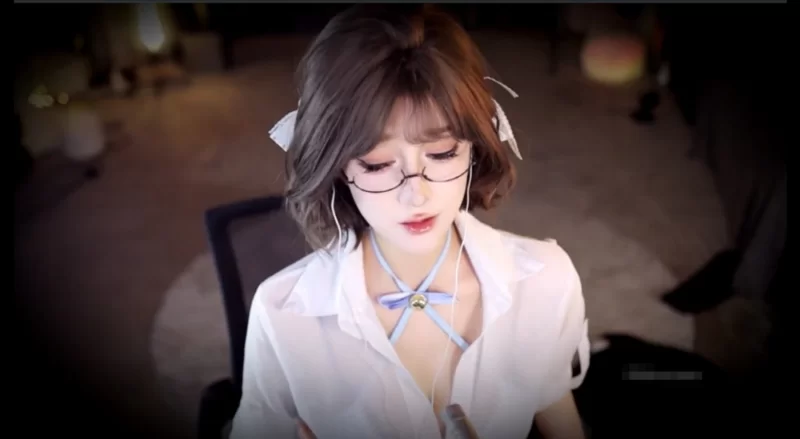 ASMR 斗鱼ASMR骚气主播[张爱玲]半夜爬床的女友闺蜜【1V+310M】