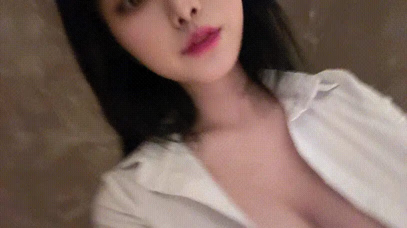 自拍 抖音[琳铛]4百万粉 乳贴抖胸舞 巨乳超弹 乱飞 尺度超大【2v+236M】