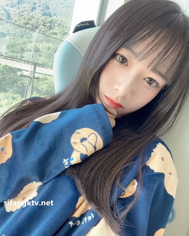 福利姬 甜妹[小妮娜lolixninax]合集【147V737p+8g】