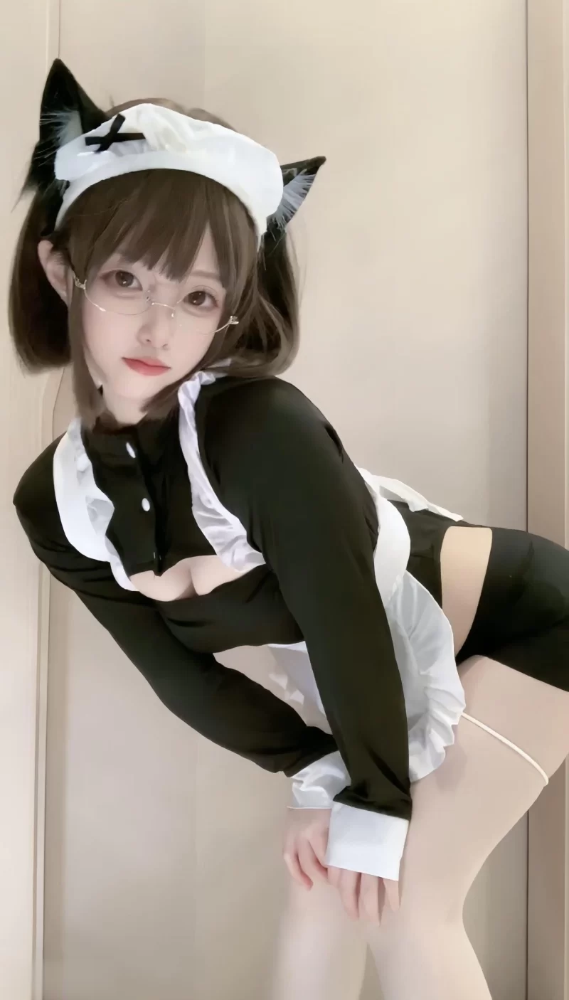 美女御姐 onlyfans美女博主奶酱资源「喵帕斯不是怕死喵」合集【329P+12V+1.04g】
