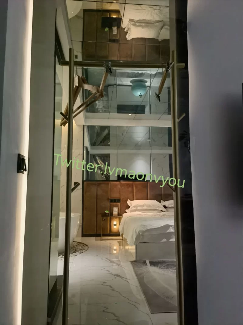 绿帽&换妻 小绿魔专业给男朋友带绿帽，男朋友面前被操，男朋友还bu【1+5G】